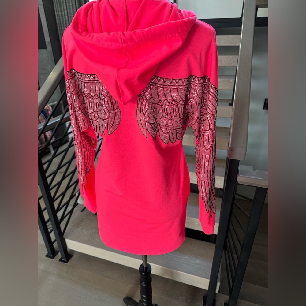 New Hot Pink Hoodie Dress with pockets and Wing Design - Picture 8 of 13